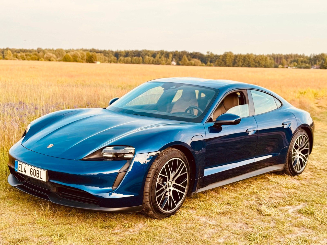 Porsche Taycan CR - Coupe: picture 1 Porsche Taycan CR - Coupe: picture 1