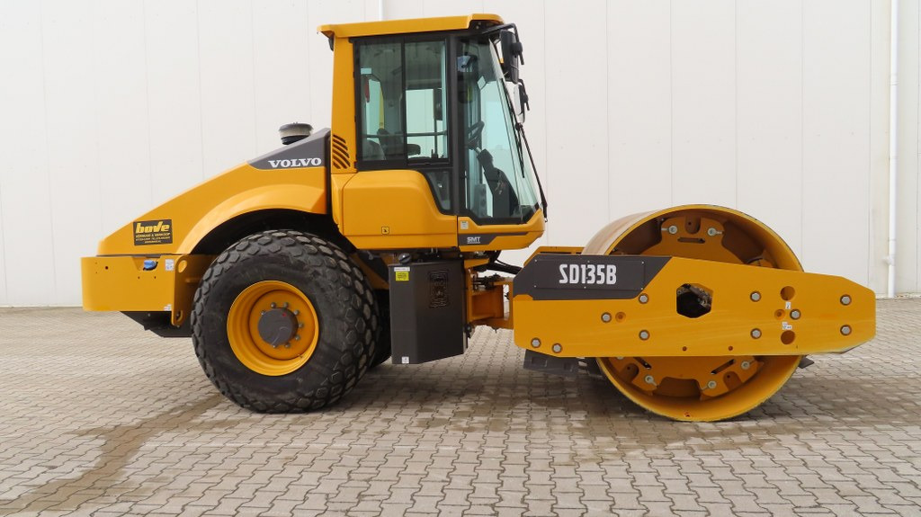 Volvo SD 135 B - Compactor: picture 1 Volvo SD 135 B - Compactor: picture 1