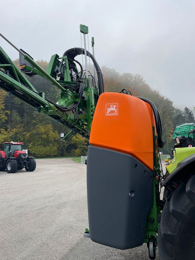 Amazone UF1602 - Tractor mounted sprayer: picture 4 Amazone UF1602 - Tractor mounted sprayer: picture 4