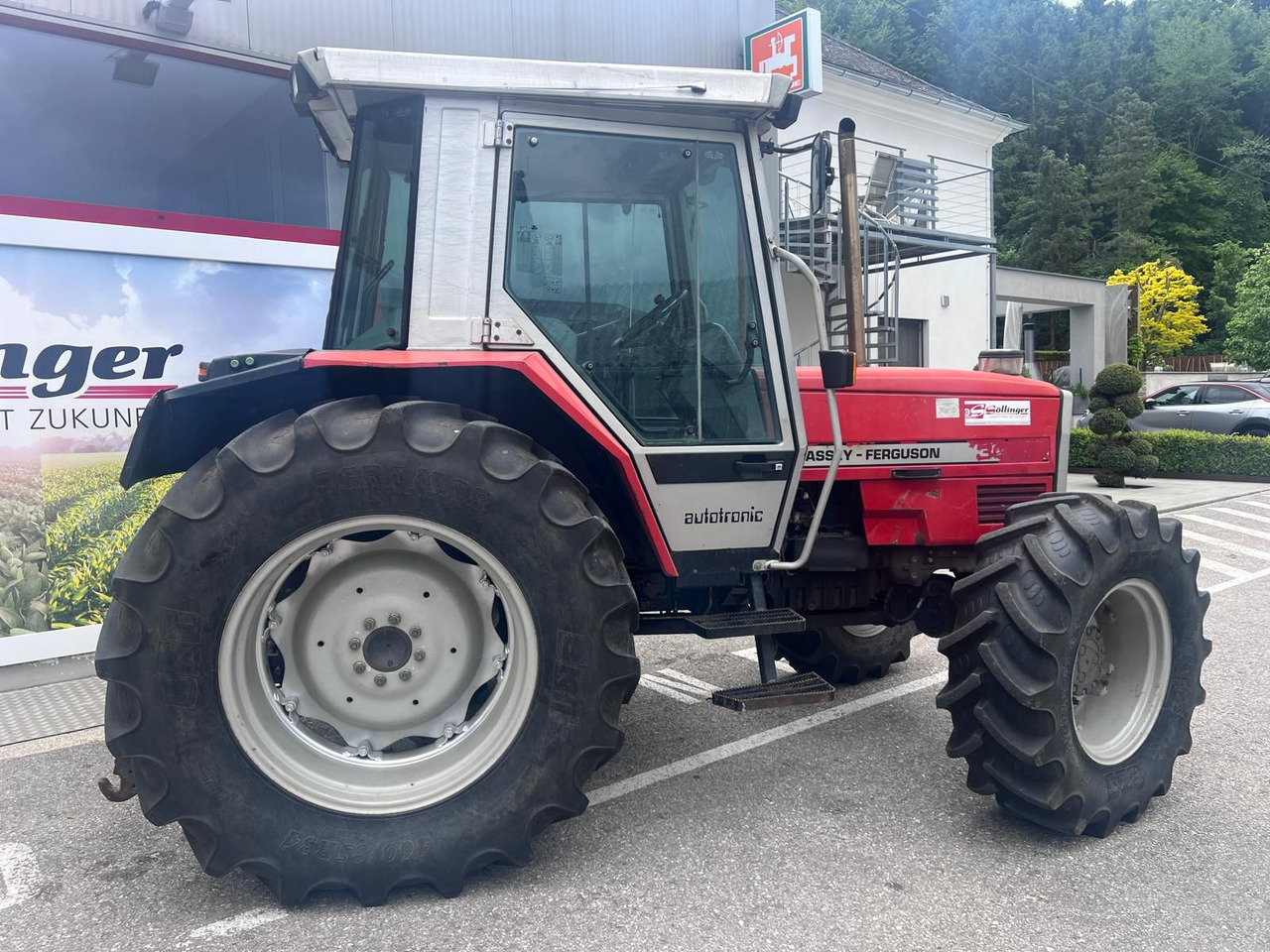 Massey Ferguson 3065-4 Super - Farm tractor: picture 3 Massey Ferguson 3065-4 Super - Farm tractor: picture 3