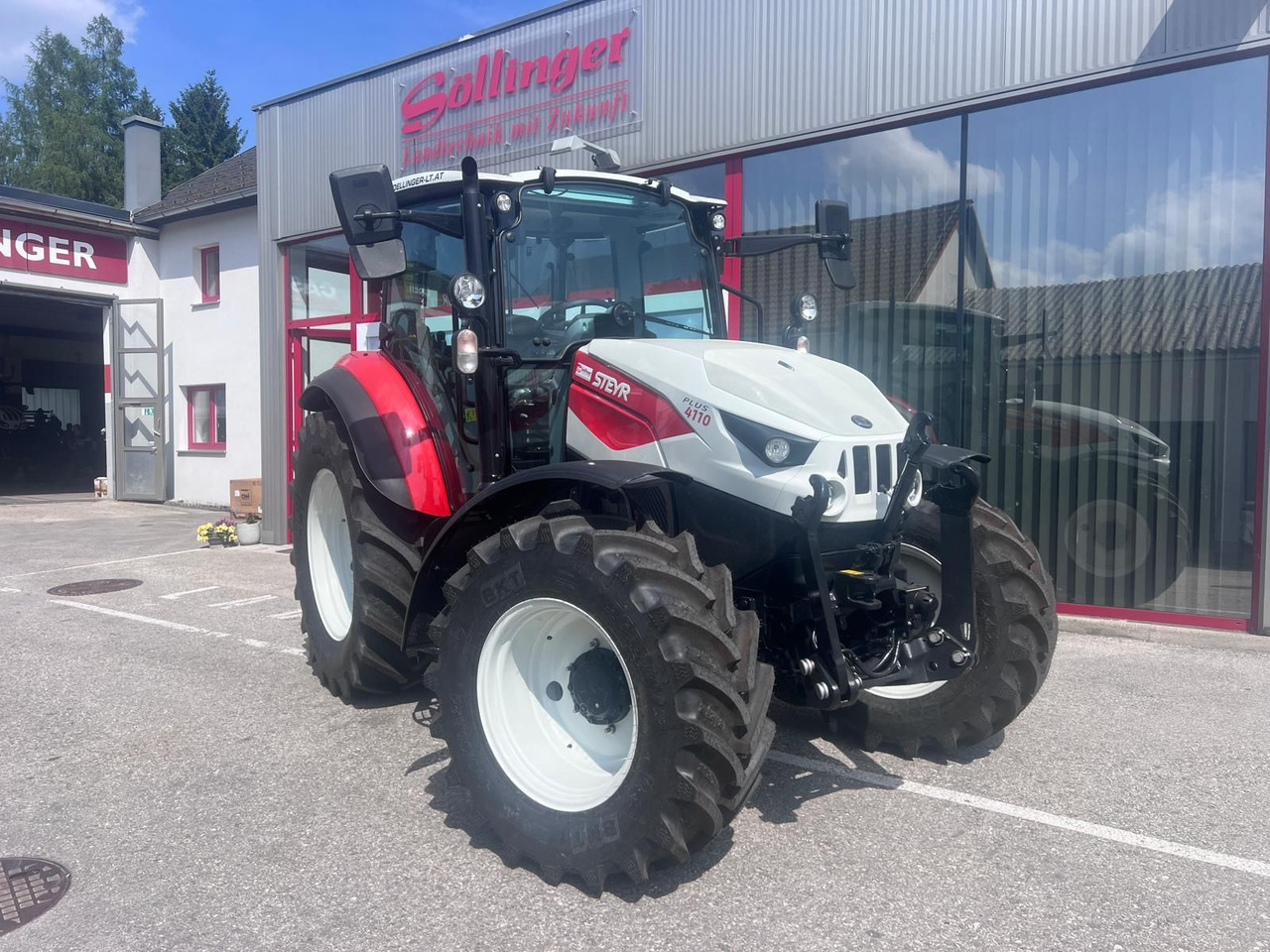 Steyr 4110 PLUS - Farm tractor: picture 1 Steyr 4110 PLUS - Farm tractor: picture 1