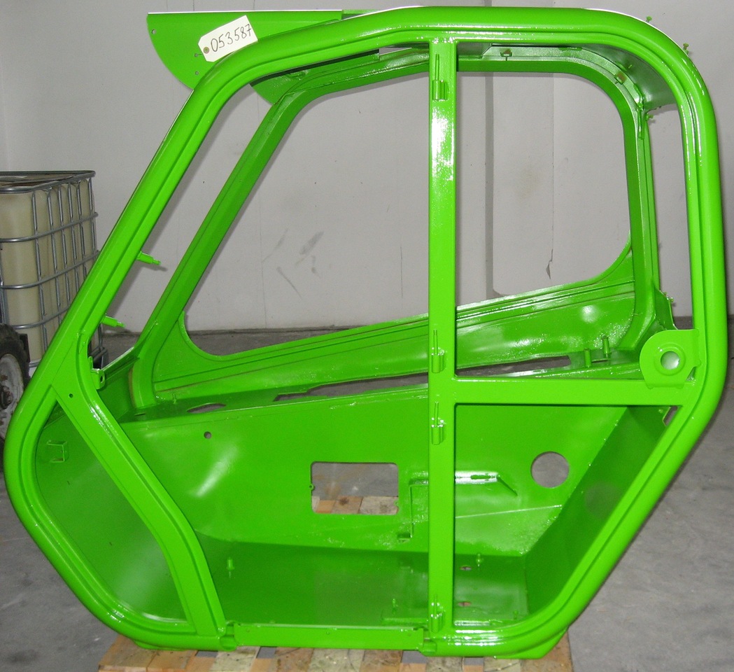 Merlo CAB Nr. 053587 - Cab for Telescopic handler: picture 1 Merlo CAB Nr. 053587 - Cab for Telescopic handler: picture 1
