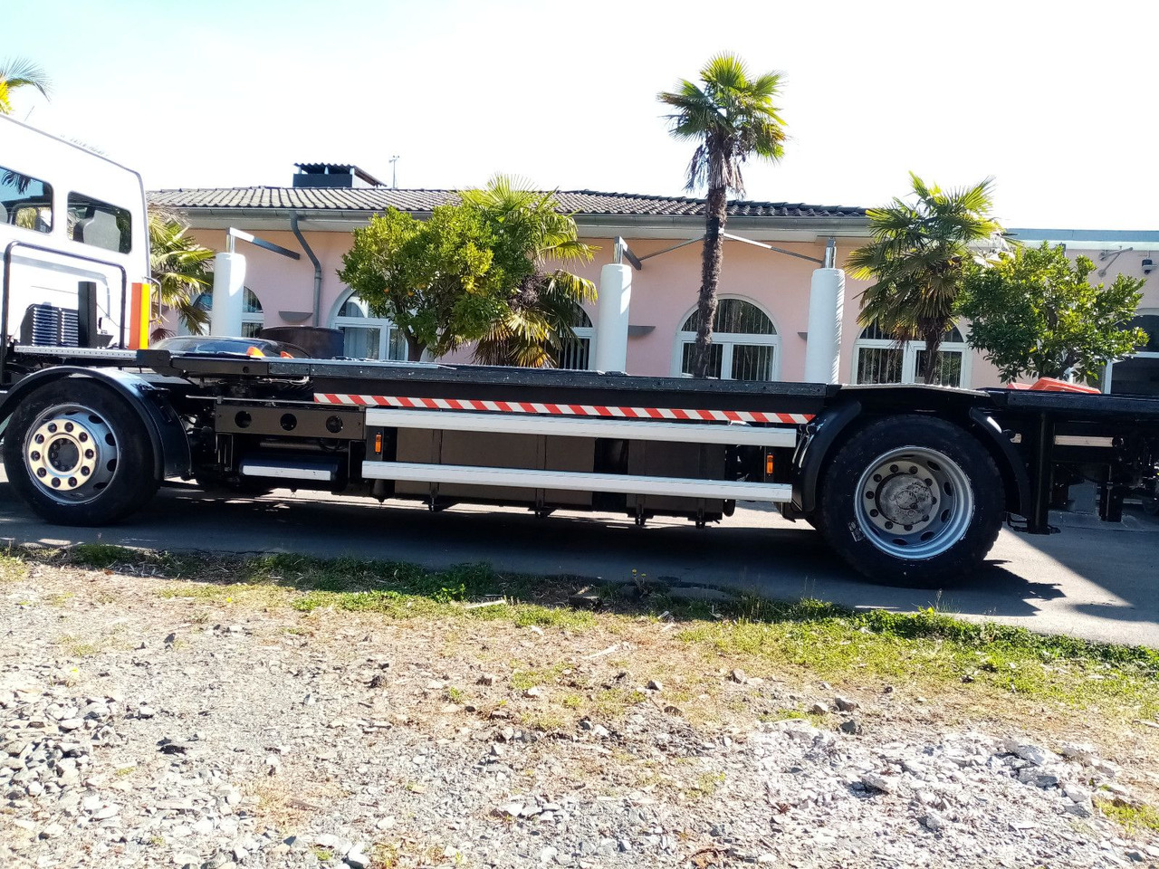 Mercedes-Benz Kamag/ Wiesel/ WBH/KB3708 - Container transporter/ Swap body truck: picture 3 Mercedes-Benz Kamag/ Wiesel/ WBH/KB3708 - Container transporter/ Swap body truck: picture 3