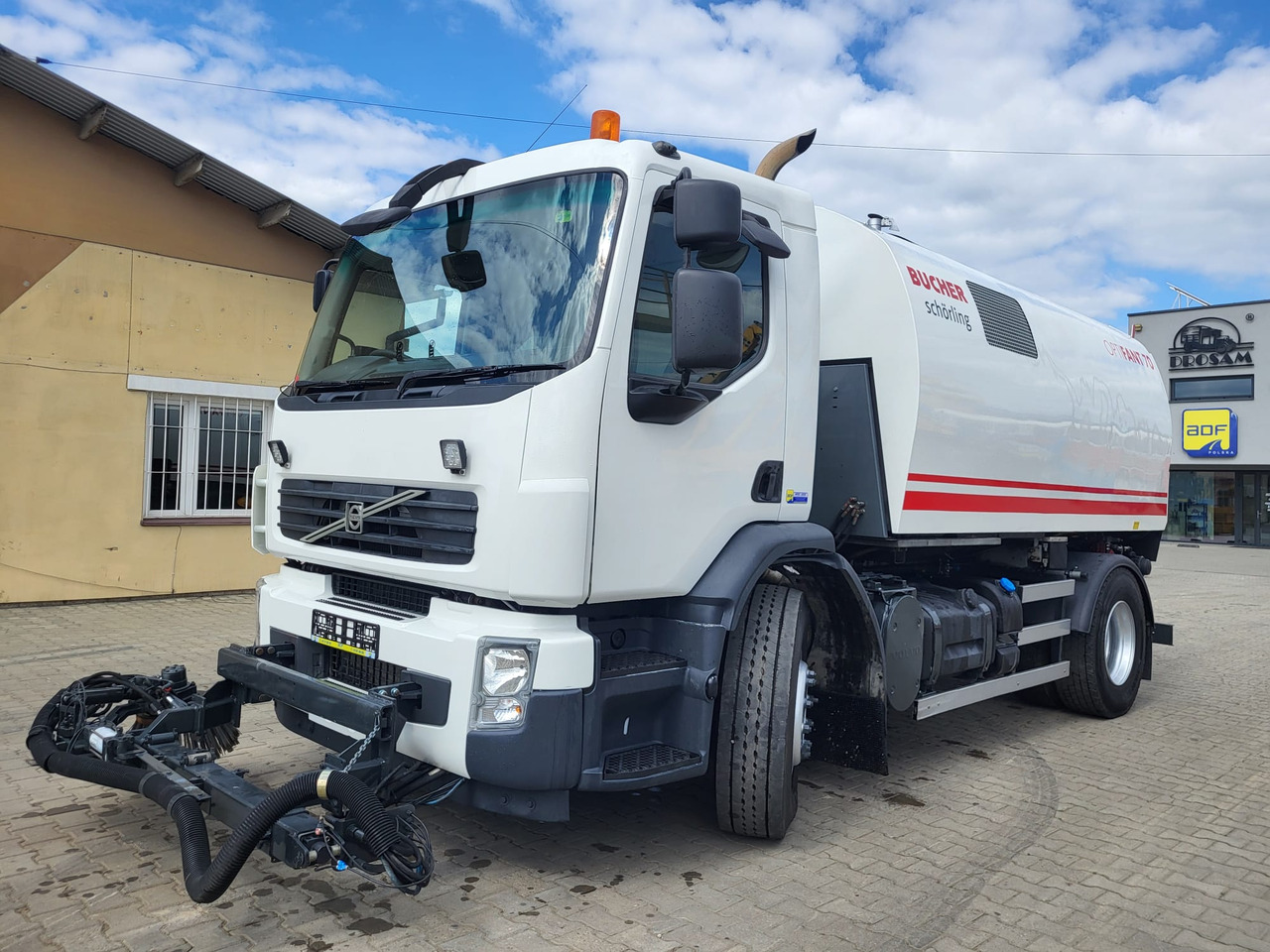 Volvo FE 320 two engines - Road sweeper: picture 1 Volvo FE 320 two engines - Road sweeper: picture 1