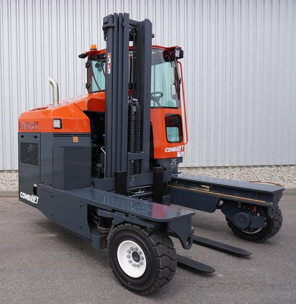 Combilift C5000XL - 4-way reach truck: picture 2 Combilift C5000XL - 4-way reach truck: picture 2