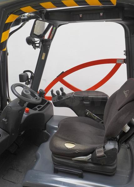 Linde E 15 EVO 386-02 - Electric forklift: picture 3 Linde E 15 EVO 386-02 - Electric forklift: picture 3