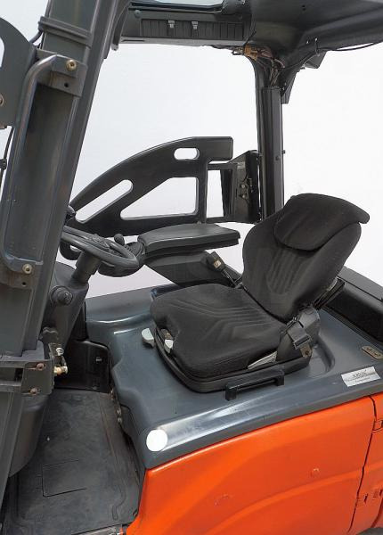 Linde E 18 L 386 - Electric forklift: picture 3 Linde E 18 L 386 - Electric forklift: picture 3