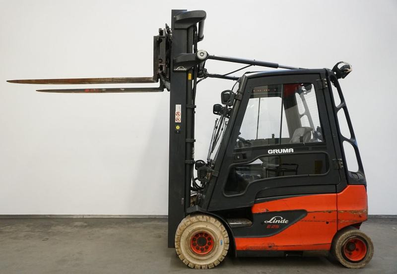 Linde E 25 387 - Electric forklift: picture 4 Linde E 25 387 - Electric forklift: picture 4