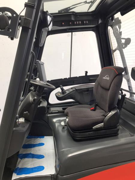 Linde E 25 387 - Electric forklift: picture 3 Linde E 25 387 - Electric forklift: picture 3