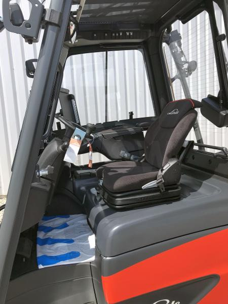 Linde E 25/600 H 387 - Electric forklift: picture 3 Linde E 25/600 H 387 - Electric forklift: picture 3