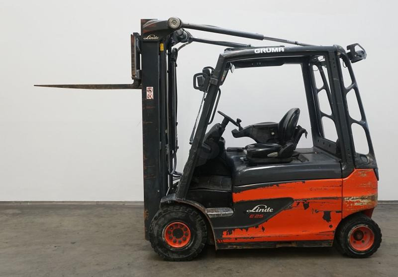 Linde E 25 L 387 - Electric forklift: picture 3 Linde E 25 L 387 - Electric forklift: picture 3