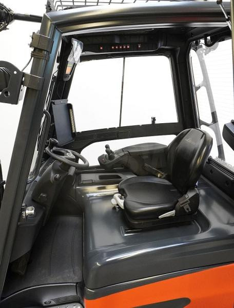 Linde E 25 L 387 - Electric forklift: picture 3 Linde E 25 L 387 - Electric forklift: picture 3