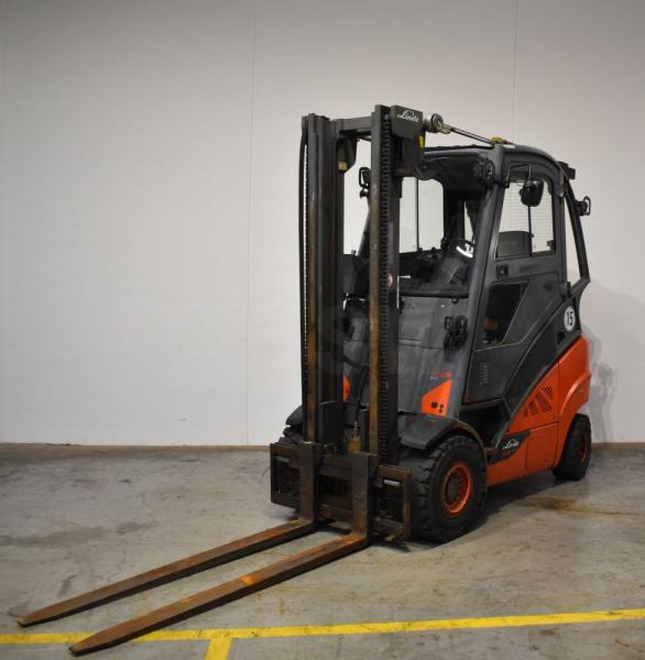 Linde H 25 T/600 EVO 393-02 - LPG forklift: picture 1 Linde H 25 T/600 EVO 393-02 - LPG forklift: picture 1