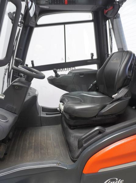 Linde H 35 D 1202 - Diesel forklift: picture 3 Linde H 35 D 1202 - Diesel forklift: picture 3