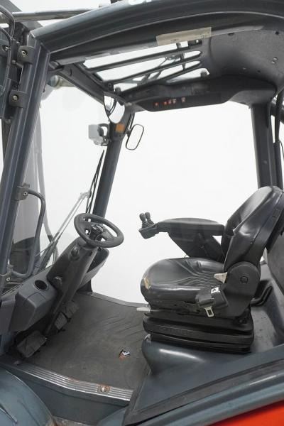 Linde H 35 T 393 - LPG forklift: picture 3 Linde H 35 T 393 - LPG forklift: picture 3