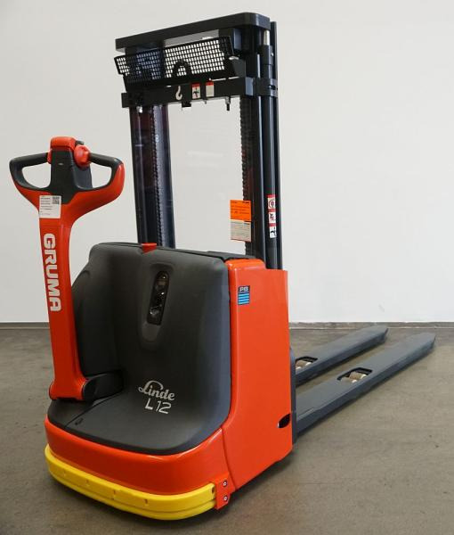 Linde L 12 1172-01 - Stacker: picture 1 Linde L 12 1172-01 - Stacker: picture 1