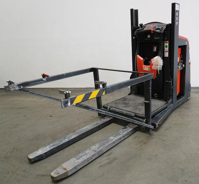 Linde V 10 5212 - Order picker: picture 2 Linde V 10 5212 - Order picker: picture 2