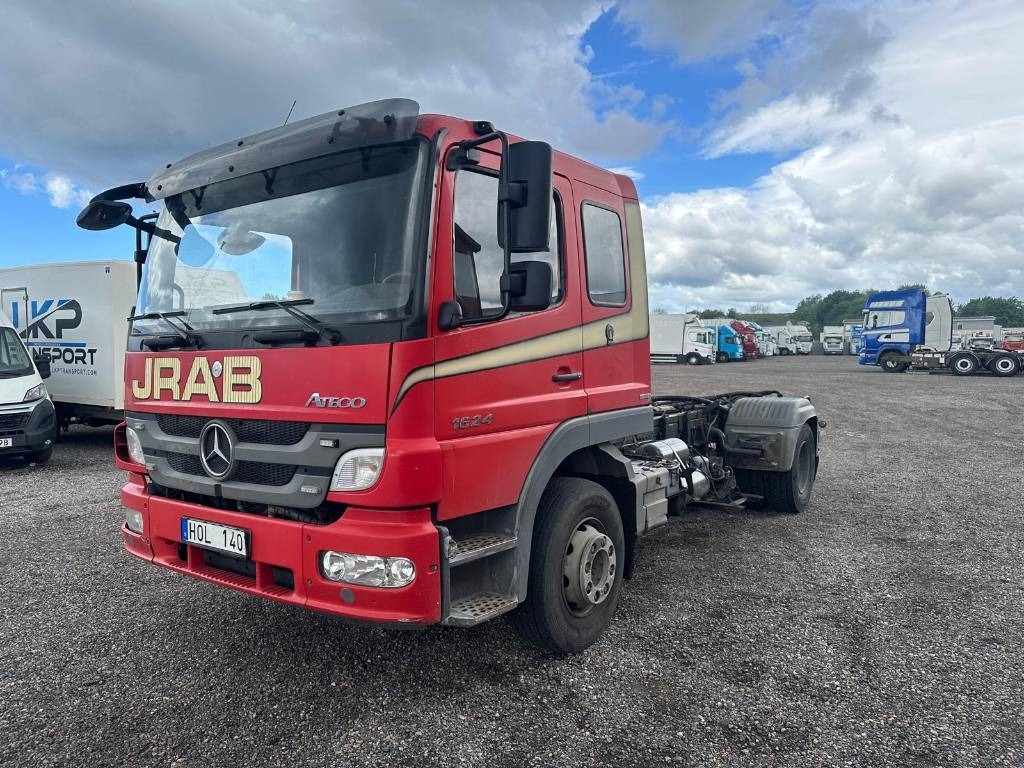 Mercedes-Benz 1524 L Serie 6556 - Cab chassis truck: picture 2 Mercedes-Benz 1524 L Serie 6556 - Cab chassis truck: picture 2