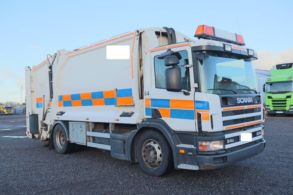 Scania P94DB4X2LA230 Serie 4967 - Garbage truck: picture 2 Scania P94DB4X2LA230 Serie 4967 - Garbage truck: picture 2