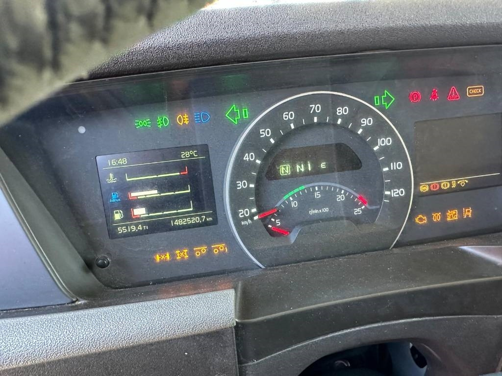 Volvo FH 6X2 6525 - Container transporter/ Swap body truck: picture 4 Volvo FH 6X2 6525 - Container transporter/ Swap body truck: picture 4