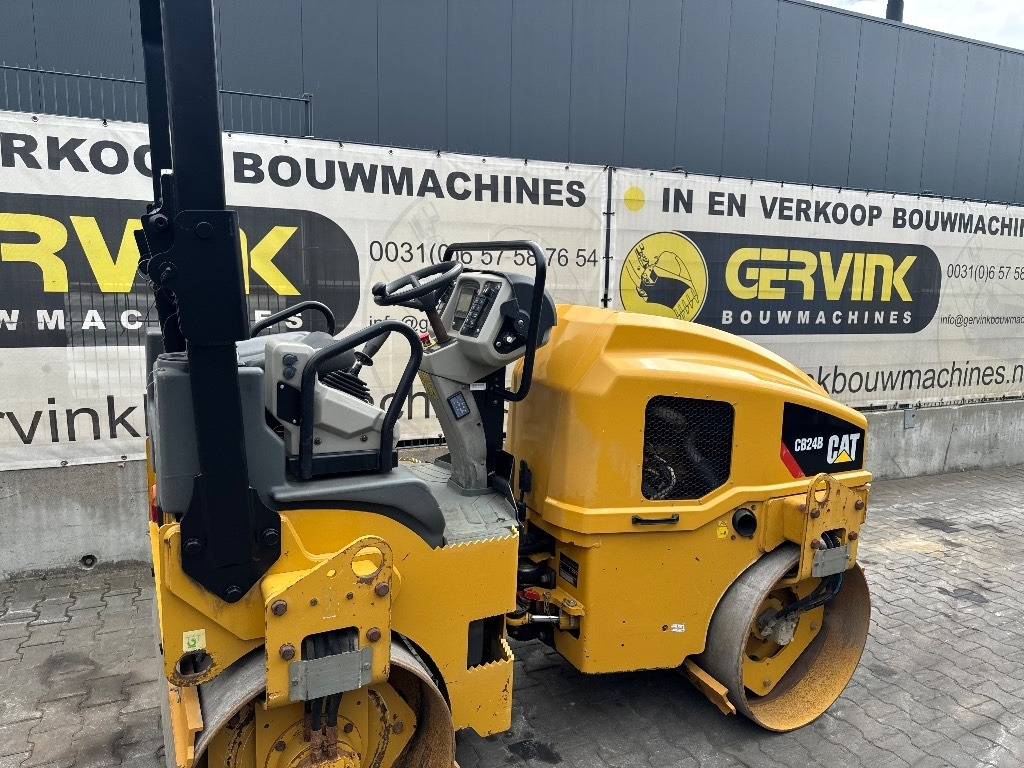 CAT CB 24 B - Road roller: picture 2 CAT CB 24 B - Road roller: picture 2
