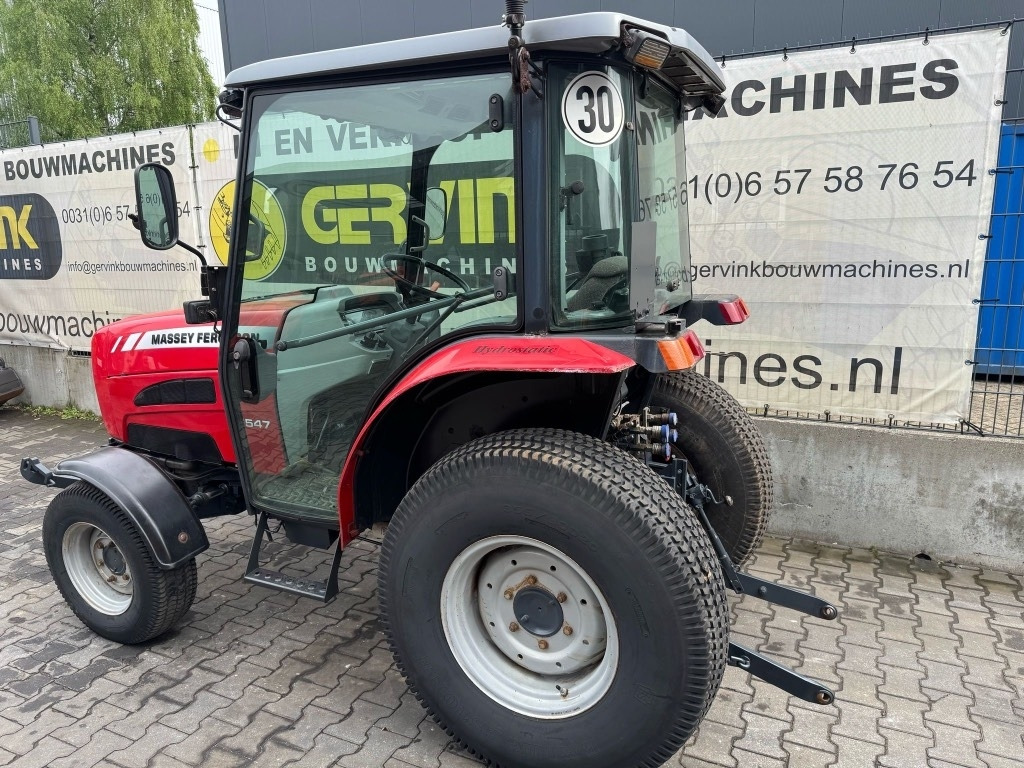Massey Ferguson 1547 - Farm tractor: picture 4 Massey Ferguson 1547 - Farm tractor: picture 4