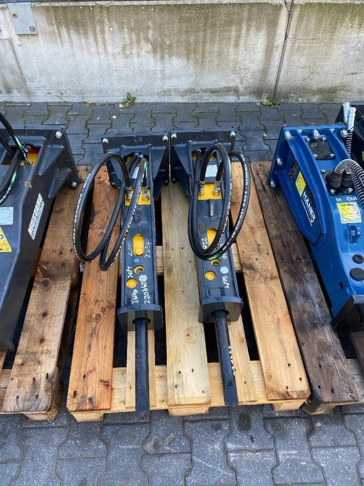 Mustang HM - Hydraulic hammer for Construction machinery: picture 5 Mustang HM - Hydraulic hammer for Construction machinery: picture 5