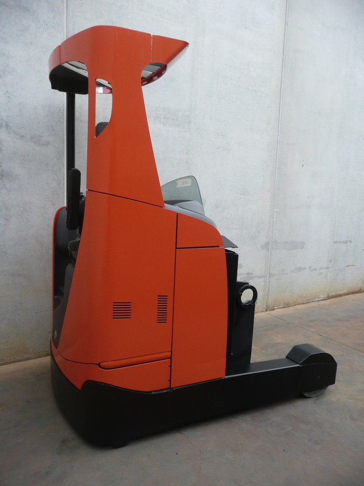 BT RRE 200 E - Reach truck: picture 2 BT RRE 200 E - Reach truck: picture 2