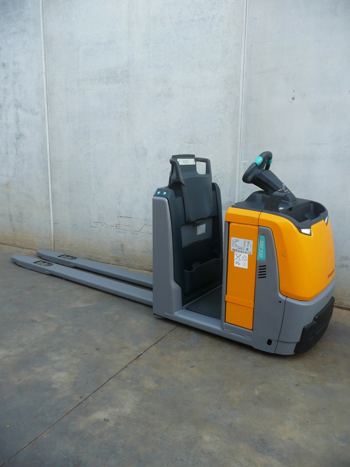 Jungheinrich ECE 225 2400x510 - Order picker: picture 1 Jungheinrich ECE 225 2400x510 - Order picker: picture 1