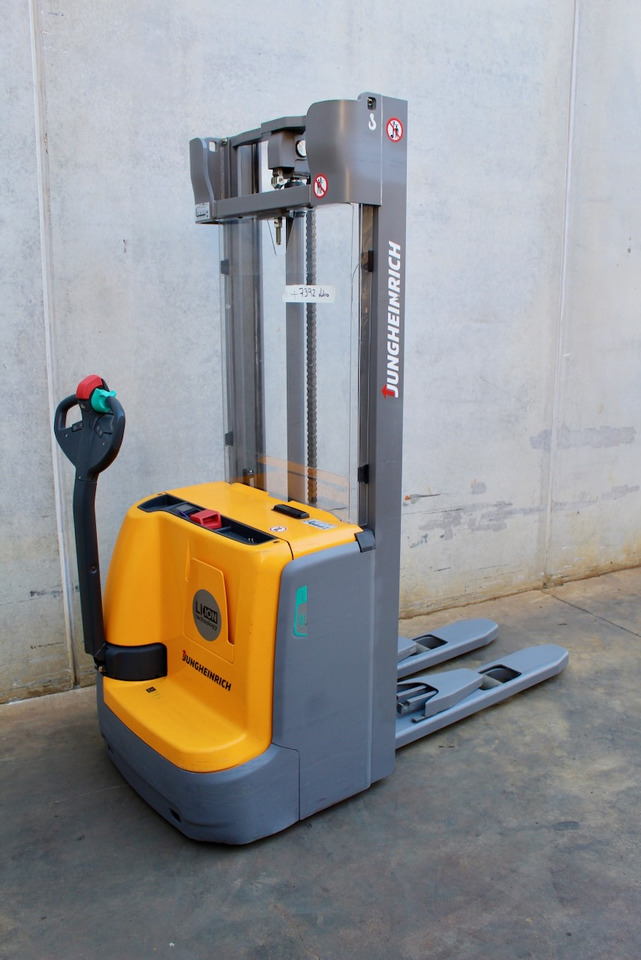 Jungheinrich EJC 212 320 ZT LI-ION - Stacker: picture 3 Jungheinrich EJC 212 320 ZT LI-ION - Stacker: picture 3