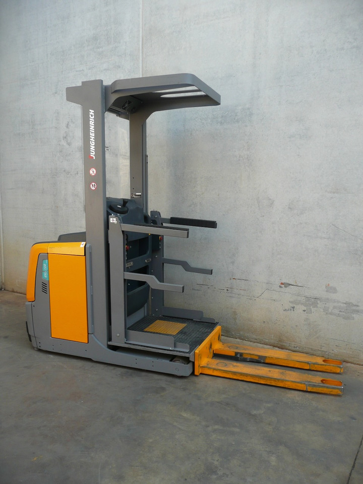 Jungheinrich EKS 110 L 160 E - Order picker: picture 3 Jungheinrich EKS 110 L 160 E - Order picker: picture 3