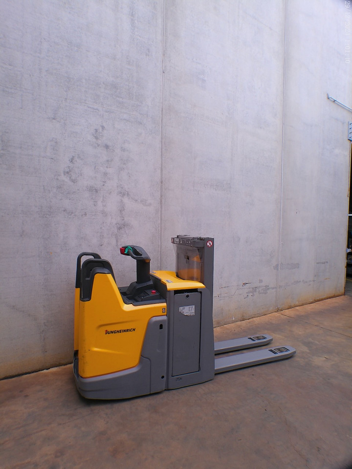 Jungheinrich ERD 220 290 DT - Stacker: picture 3 Jungheinrich ERD 220 290 DT - Stacker: picture 3