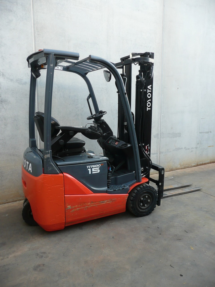 Toyota 8FBE15T - Electric forklift: picture 2 Toyota 8FBE15T - Electric forklift: picture 2