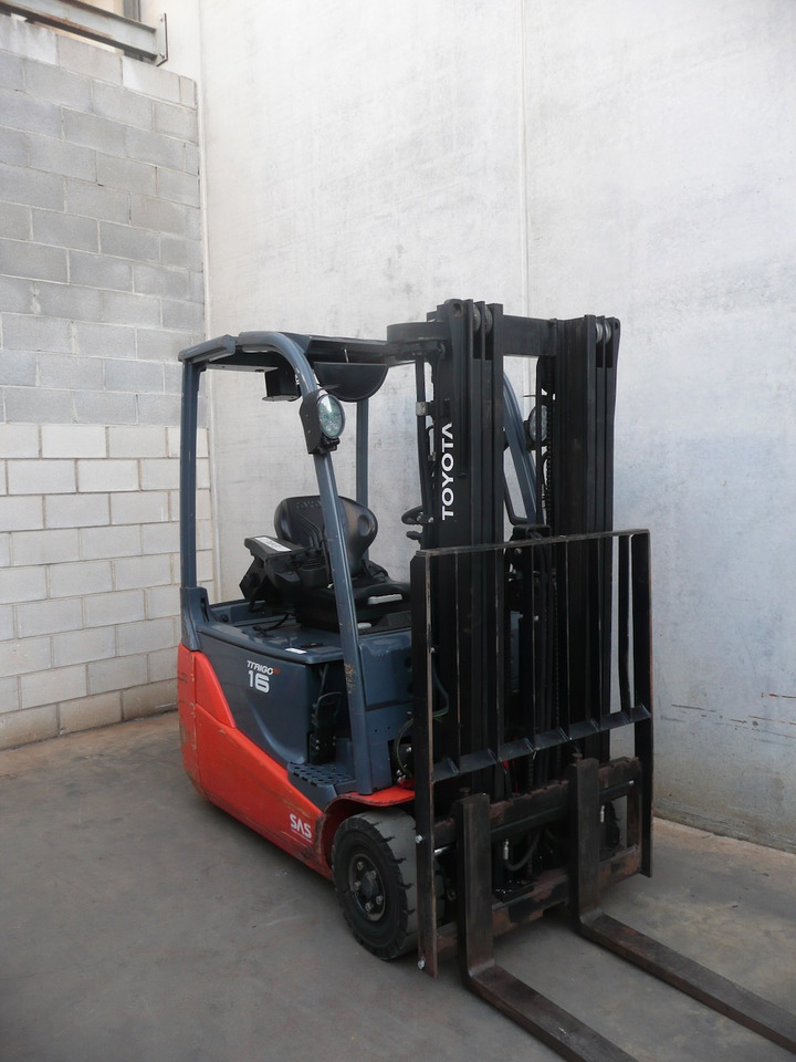 Toyota 8FBE16T - Electric forklift: picture 1 Toyota 8FBE16T - Electric forklift: picture 1