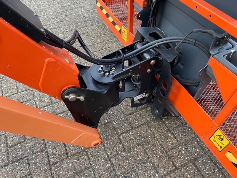 Telescopic boom JLG 460 SJ HC3: picture 11