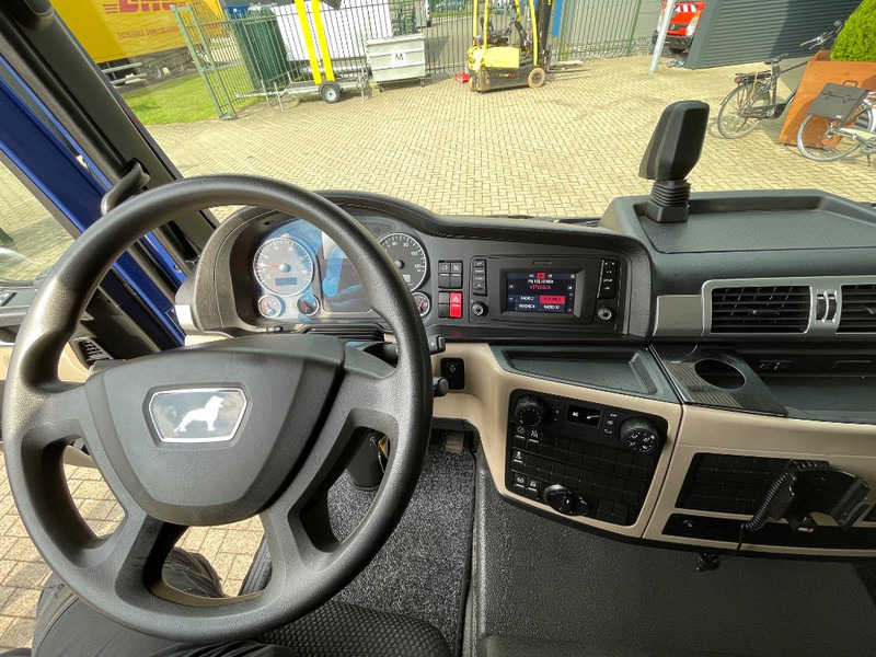 Curtainsider truck MAN TGL 7.190: picture 16