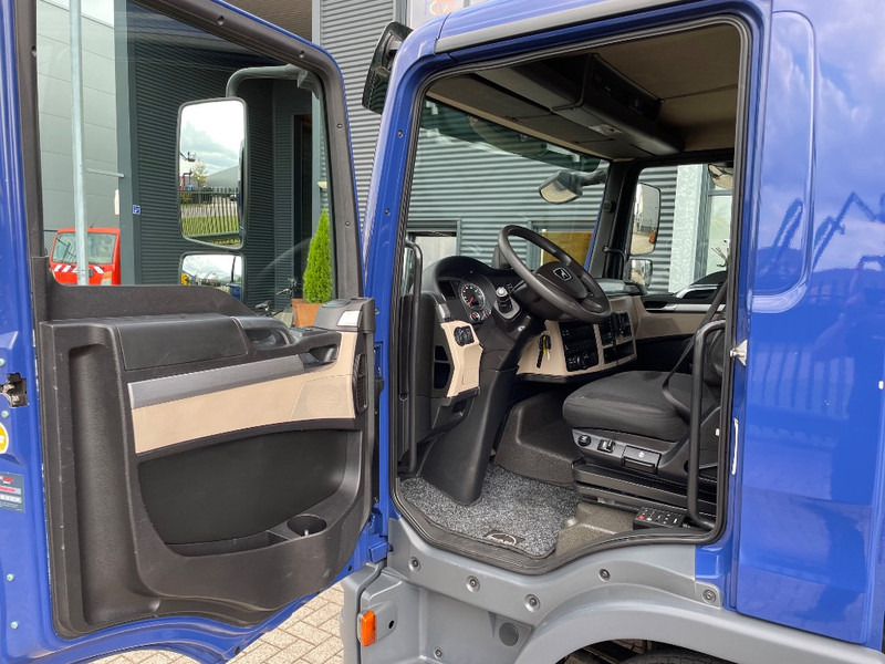 Curtainsider truck MAN TGL 7.190: picture 12