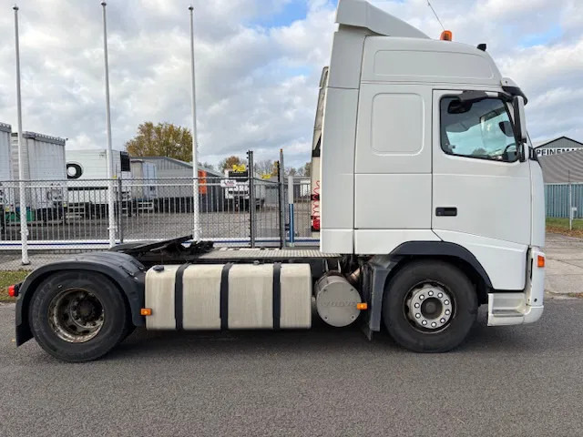 Volvo FH 12.420 E3 4x2T Globetrotter 720.000km!! Analog tacho MOT 06-2026 Tipper - WF hydr. - Tractor unit: picture 4 Volvo FH 12.420 E3 4x2T Globetrotter 720.000km!! Analog tacho MOT 06-2026 Tipper - WF hydr. - Tractor unit: picture 4