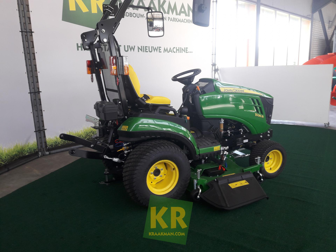 1026R John Deere - Compact tractor: picture 2 1026R John Deere - Compact tractor: picture 2