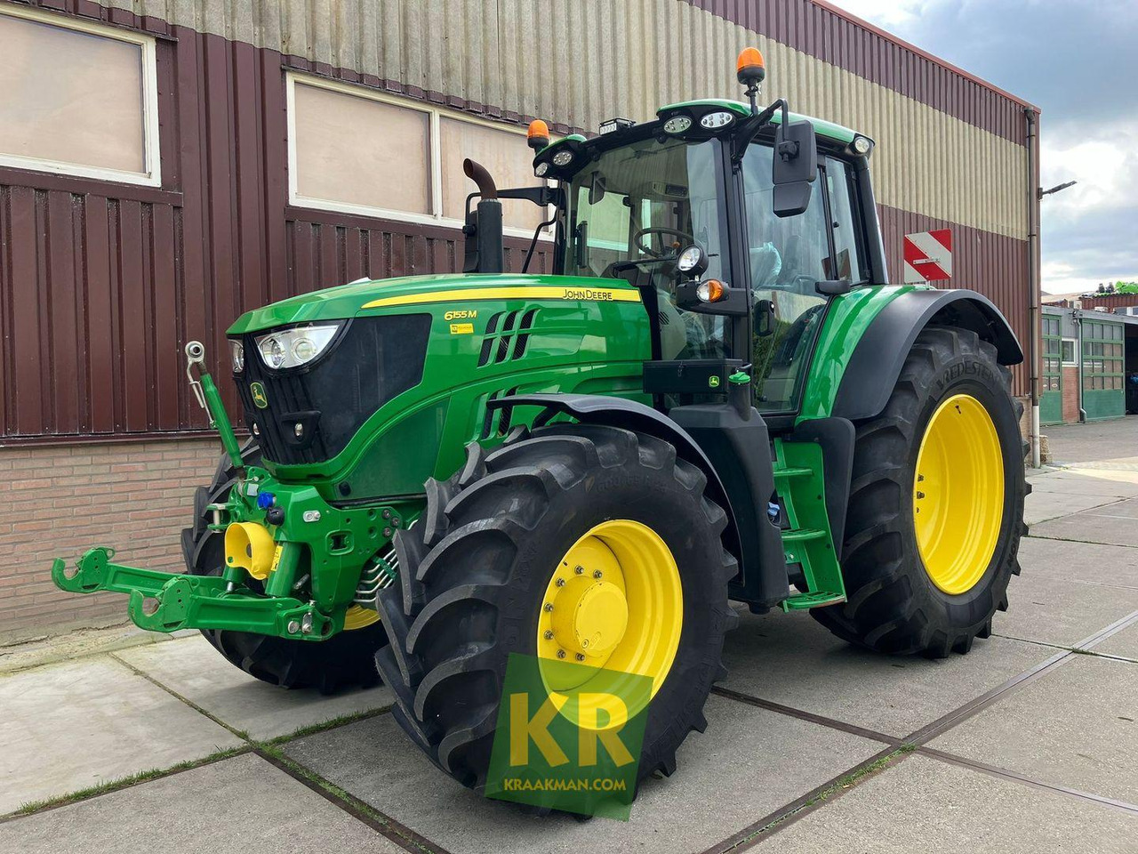 6155M John Deere - Farm tractor: picture 2 6155M John Deere - Farm tractor: picture 2