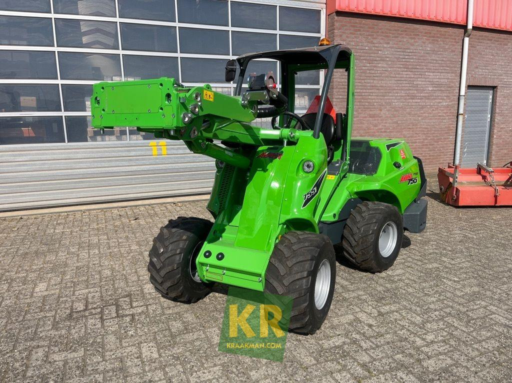 755 TDL Avant - Compact loader: picture 3 755 TDL Avant - Compact loader: picture 3