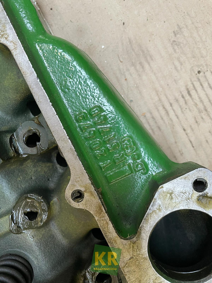 Cilinderkop John Deere - Cylinder head for Agricultural machinery: picture 5 Cilinderkop John Deere - Cylinder head for Agricultural machinery: picture 5