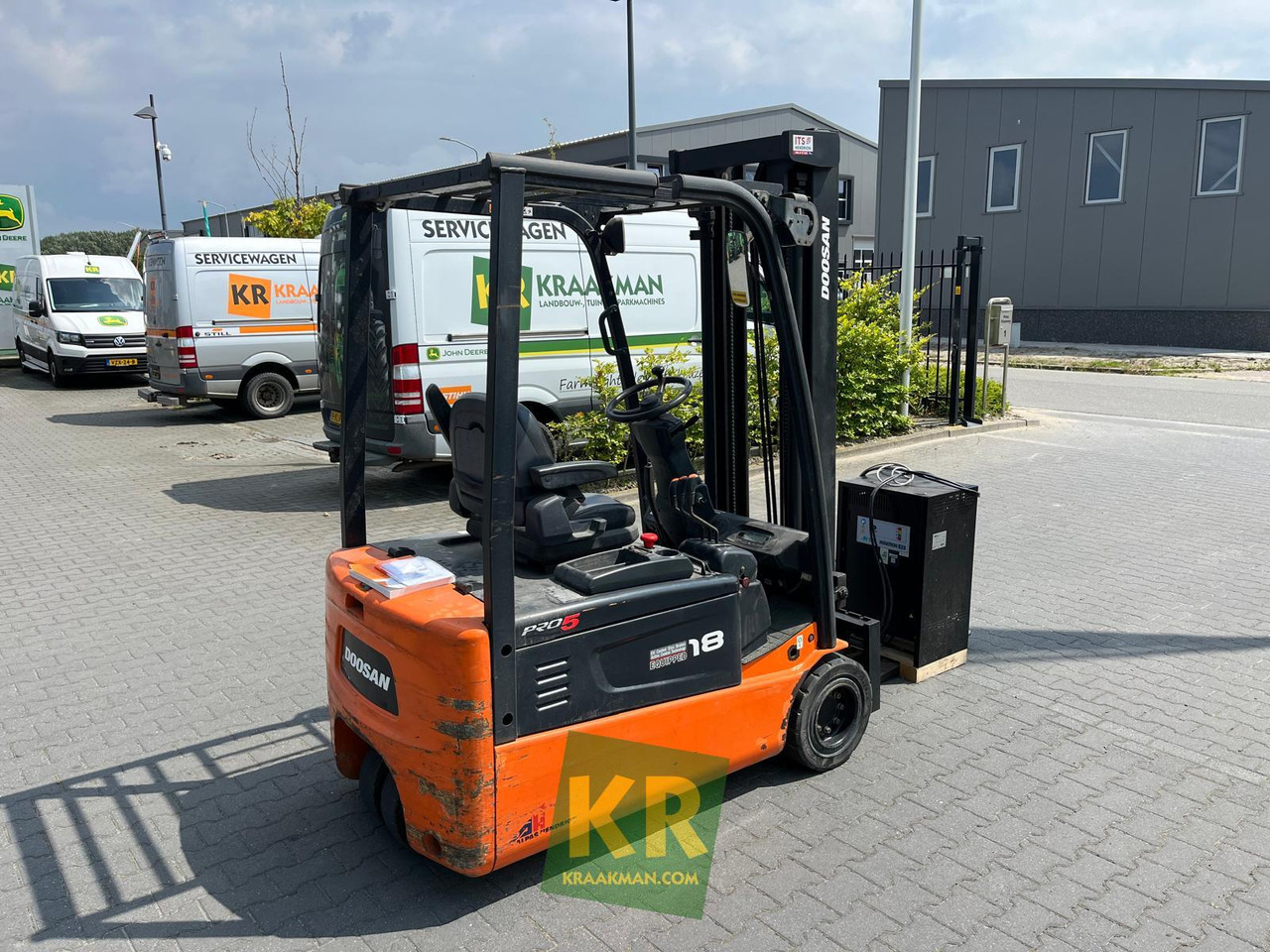 Doosan B18T - Truck mounted forklift: picture 5 Doosan B18T - Truck mounted forklift: picture 5