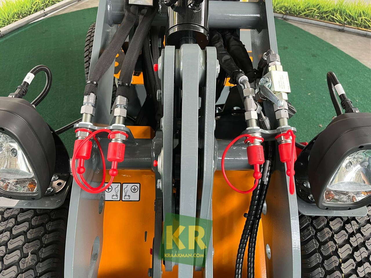 Giant G1200 - Compact loader: picture 5 Giant G1200 - Compact loader: picture 5