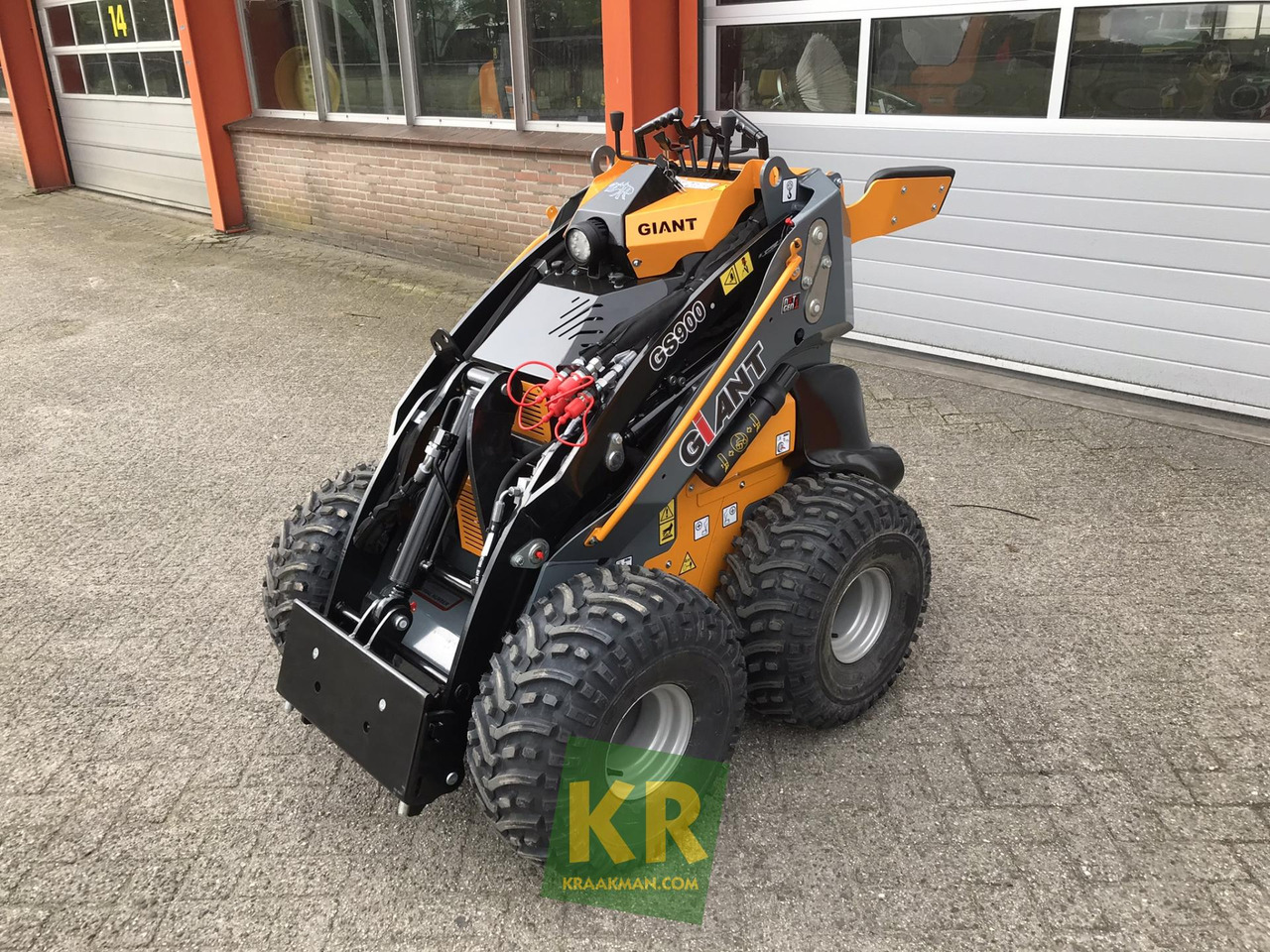 Giant GS900 - Skid steer loader: picture 1 Giant GS900 - Skid steer loader: picture 1
