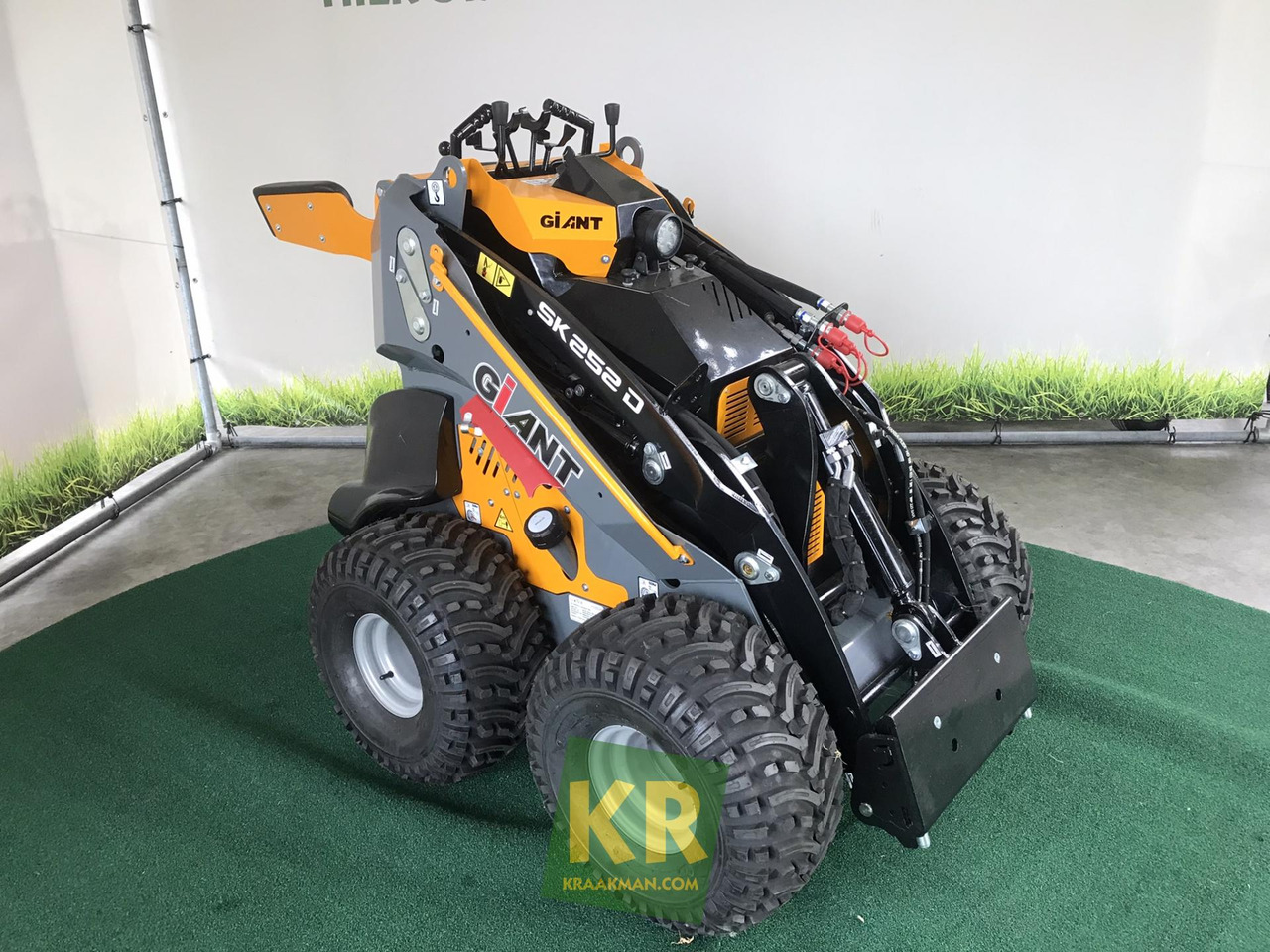 Giant SK252D - Skid steer loader: picture 2 Giant SK252D - Skid steer loader: picture 2