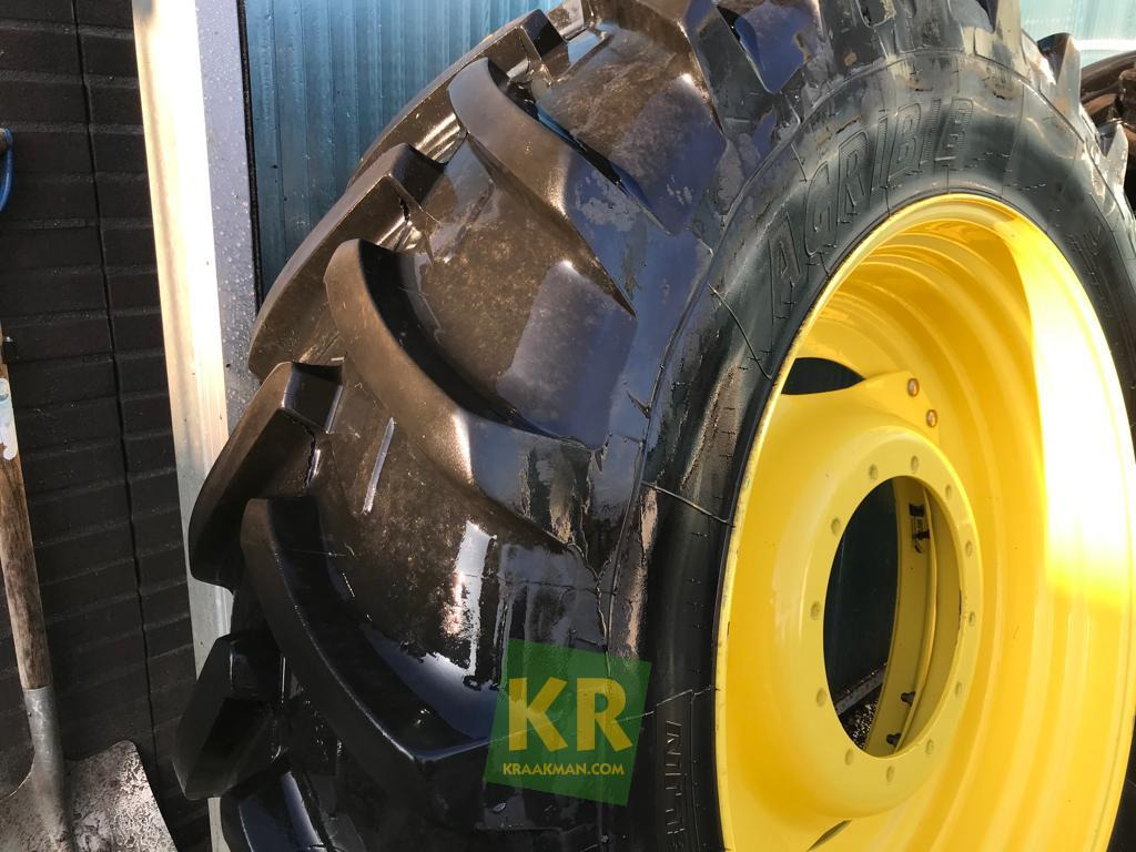 Michelin Banden Michelin  - Wheel and tire package for Agricultural machinery: picture 4 Michelin Banden Michelin  - Wheel and tire package for Agricultural machinery: picture 4