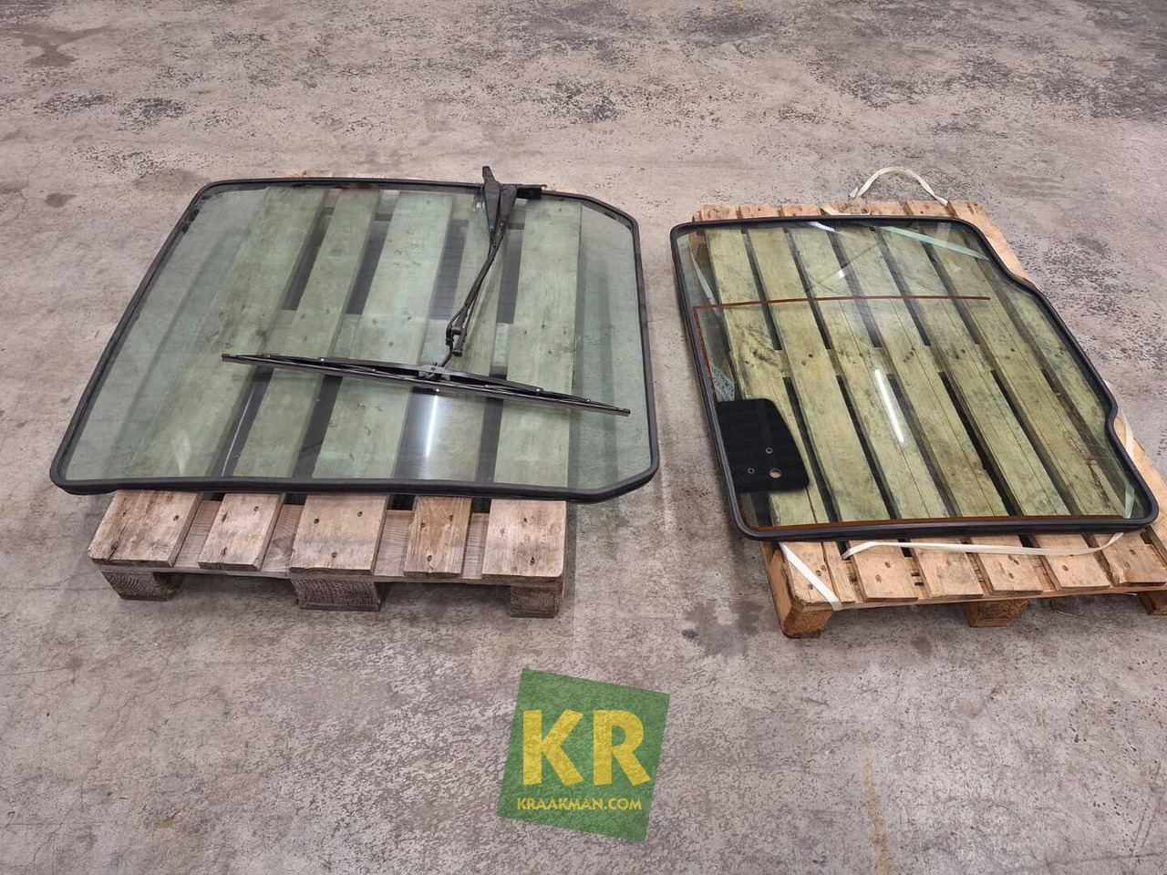 Overige Overige onderdelen - Window and parts for Electric forklift: picture 4 Overige Overige onderdelen - Window and parts for Electric forklift: picture 4