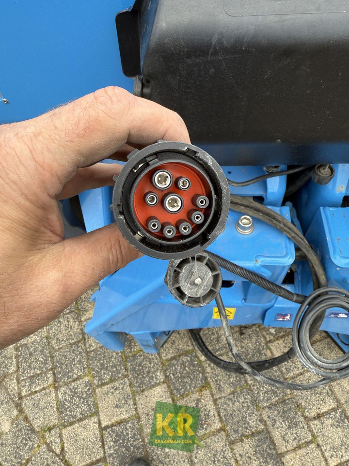 Polaris 14 Lemken - Fertilizer spreader: picture 1 Polaris 14 Lemken - Fertilizer spreader: picture 1