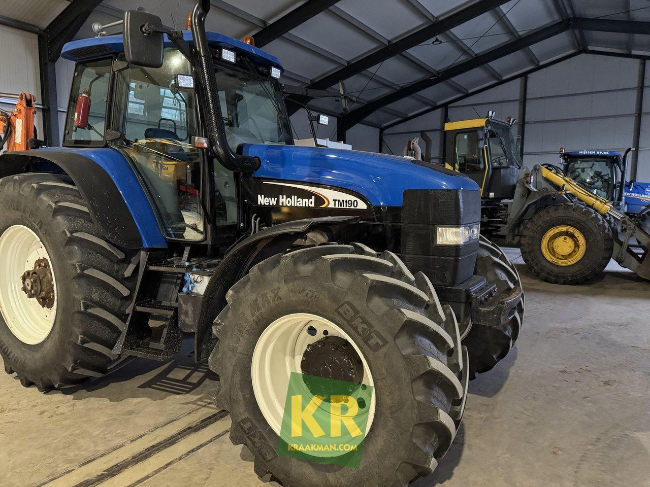 TM190 New Holland - Farm tractor: picture 1 TM190 New Holland - Farm tractor: picture 1